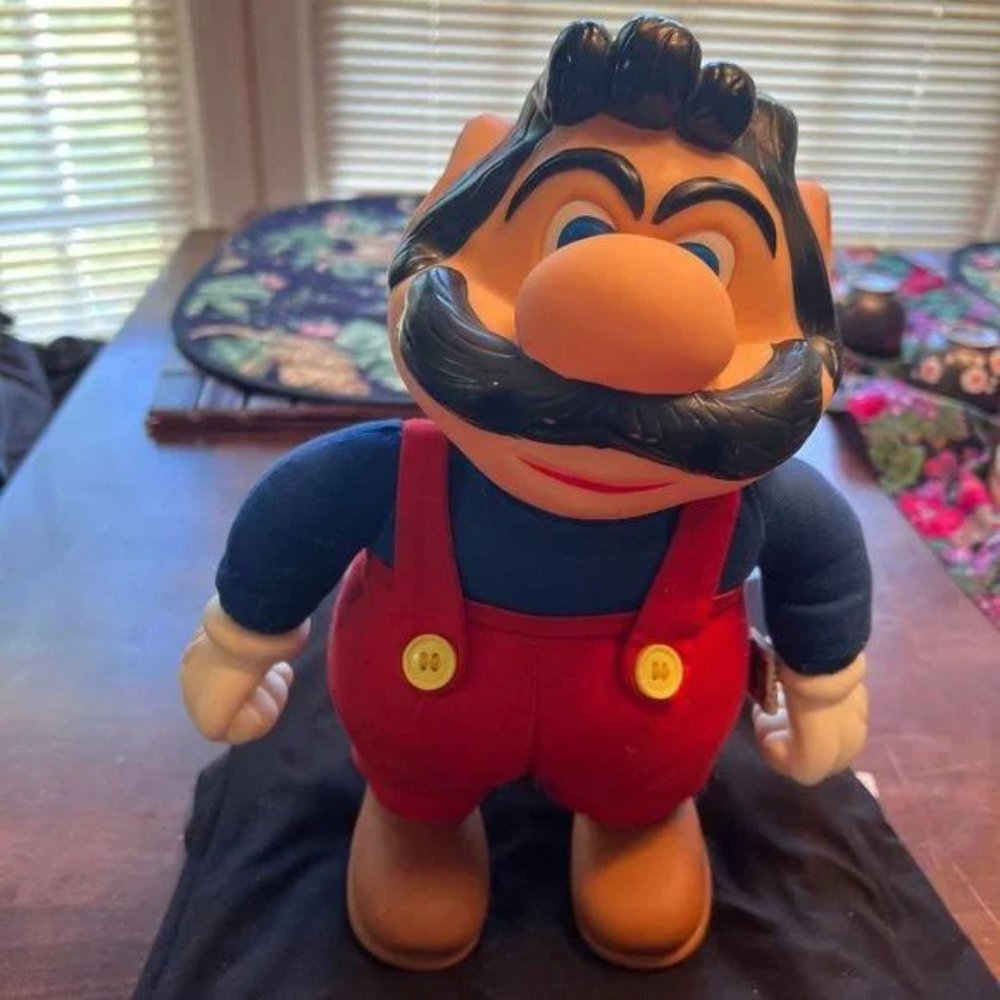 SuPeR MARIO BroS 🍄Mario NINTENDO 🎮1989 12" Plush -Applause Plastic/Rubber Face